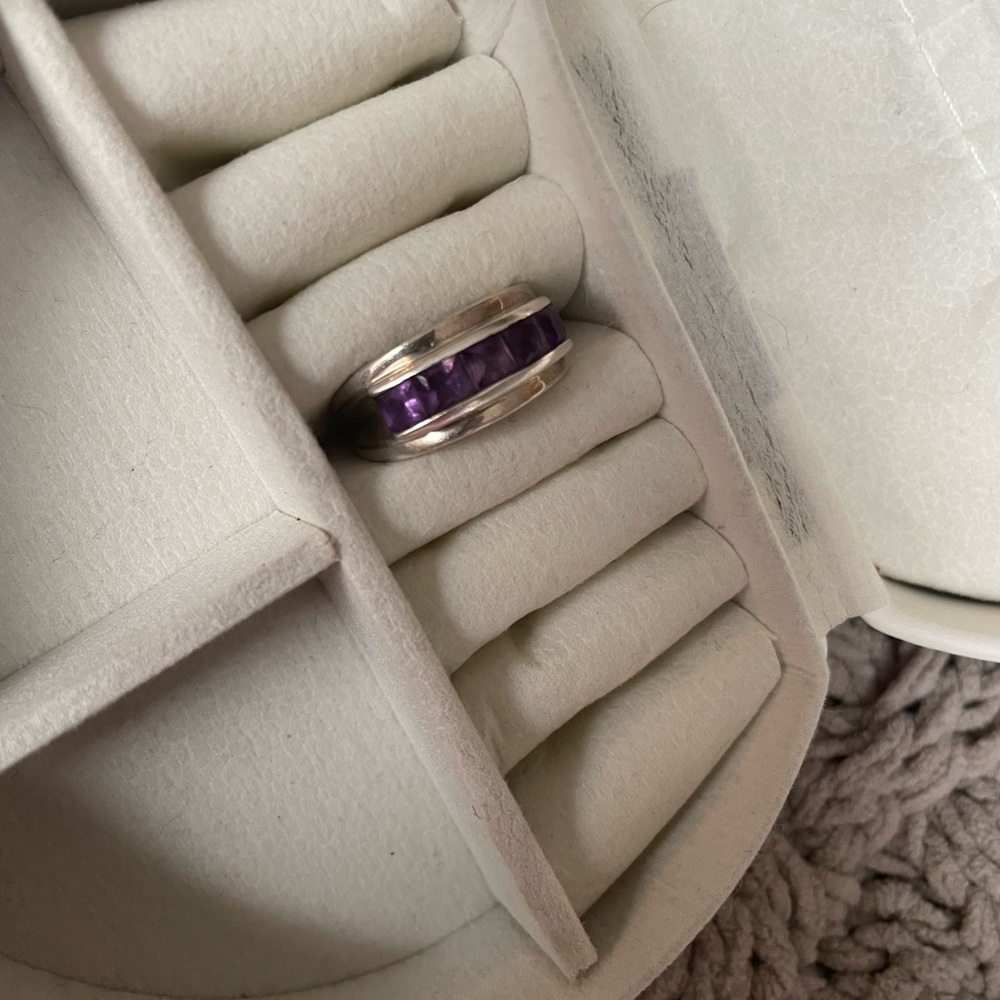 Silver Amethyst Channel Set Stones Ring with Fluted Sides - Size 5.5